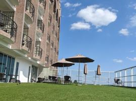 Tk Hotel and Resort ,Bishoftu，位于亚的斯亚贝巴的酒店