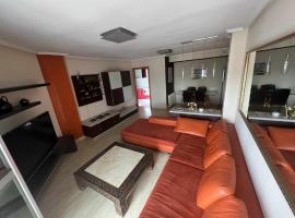 MuroHouse Apartamento con piscina Fibra1Gb Wifi Garaje，位于萨拉戈萨戈雅公园附近的酒店