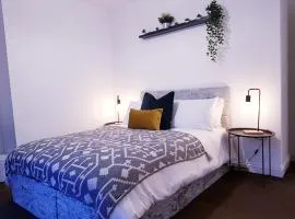 The Birchington - 3 Bedroom Apartment & Workspace