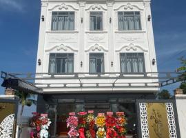 Hotel Hòa Bình，位于平州的酒店