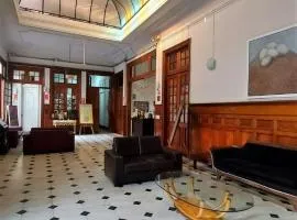 1900 Backpacker's Hostel