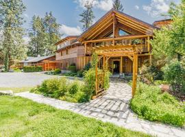 The Lindsay Lodge，位于Applegate的宠物友好酒店