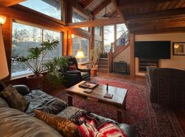 Newfane Hill Retreat，位于Newfane的酒店