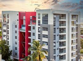 Parkhurst Lux Condo Near Devon House