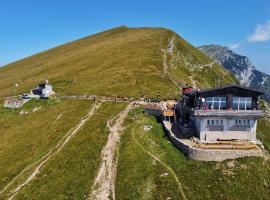 Rifugio Chierego - 1911m，位于布雷佐内加尔达的住宿加早餐旅馆