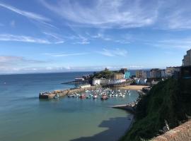 Great Offer 2 bed Tenby flat free parking，位于滕比的酒店