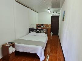 Sleep&Go! Cabinas en Siquirres Centro - Rafting tour - Tarifa corporativa Disponible，位于Siquirres的公寓