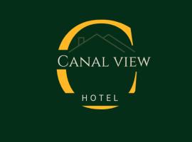 Canal view hotel，位于费萨拉巴德的酒店
