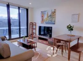 City View Lovely 1BD Apartment @ CBD