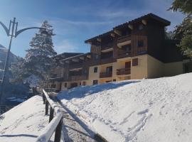 Résidence les Campanules appartement entièrement rénové à 100m des pistes，位于Villarodin-Bourget的酒店