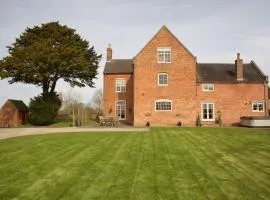 Dunnimere Farm stay with Hot Tub - up to 20