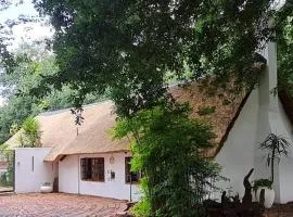 Hannah's Cottage @ The Oak Tree Pretoria