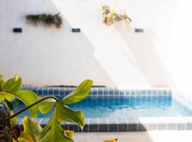 Casa Kayak - Villa Remo Milagres piscina PRIVATIVA，位于圣米格尔-杜斯米拉格里斯的家庭/亲子酒店