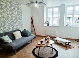 Les Marmottons appartement cosy，位于蓬塔利耶的酒店