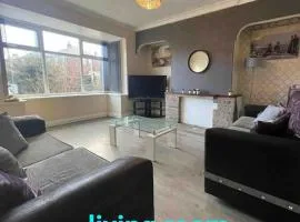 Cheerful 3 bed semi-detached property