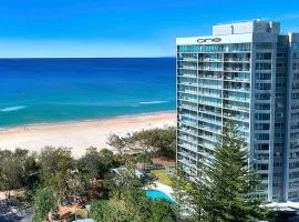 Absolute Beachfront Central Surfers Paradise