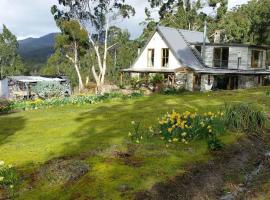 The Stone Cottage - Bruny Island，位于Simpsons Bay的度假短租房