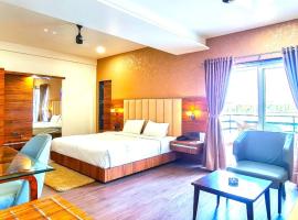 ROYAL CLIFF HOTEL & RESORTS，位于那格浦尔巴巴萨海布·阿姆倍伽尔博士国际机场 - NAG附近的酒店