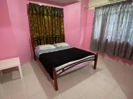 Spacious 4 Bedroom 3 bathroom ( Coway & Wifi)