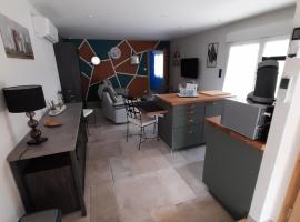 Au fil du bois，位于孔特雷克塞维尔的酒店