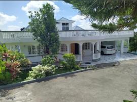 Paradise Hill Resorts，位于白豪斯的酒店