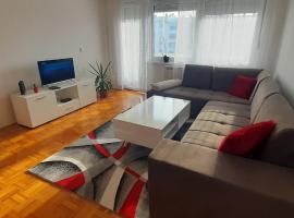 Apartman Stella Istočno Sarajevo，位于卢卡维卡的酒店