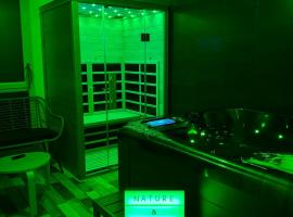 Nature&Spa Appartement avec Jacuzzi & Sauna priv&eacute;，位于奥尔良的Spa酒店