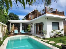 Rumah Tara Modern 3 bedroom pool and garden villa in Gili Air
