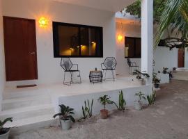 Valentina Holbox by Las Flores Vacation Rentals，位于奥尔沃克斯岛的酒店