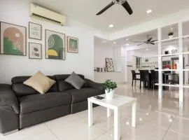 Cozy 2 bedroom w Pool - 6 Pax - Kajang