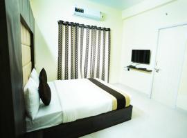 Stay Square Inn Anna Nagar，位于钦奈的酒店