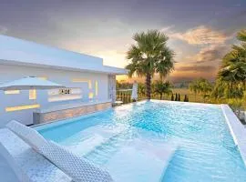 Palm Villa - Award Winning Modern Luxury & Exclusive Villa