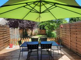 Maison Cheptainville AVEC TERRASSE SUR VERDURE，位于Cheptainville的酒店