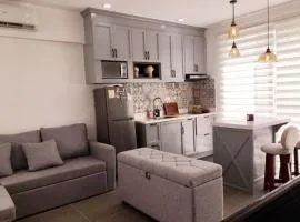 Cozy Holiday Home at Batulao Artscapes 2Br brand new fully airconditioned