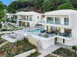 Luxury Villas Skiathos，位于斯基亚索斯镇的别墅