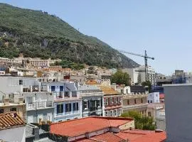 Gibraltar Town Centre Flat with Roof Terrace