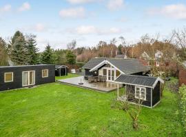 Beautiful Home In Stege With Wifi，位于斯泰厄的豪华型酒店