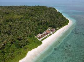 Ira Bungalows Pulau Banyak，位于Alaban的度假村
