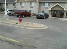 Americinn Lodge Inn & Suites，位于Long Lake的酒店