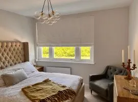 Charming 2-Bed Apartment in Sandwich in kent