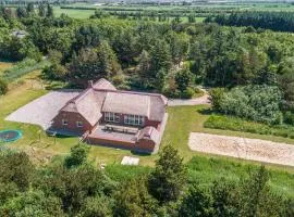 Awesome Home In Ulfborg With Sauna