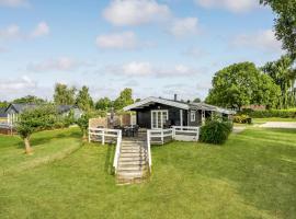 Three-Bedroom Holiday Home In Hejls，位于海耶斯的酒店