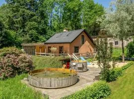 Pet Friendly Home In Videbæk With Wifi
