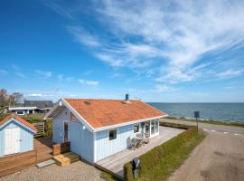 Holiday Home Ajstrup Strandvej Malling，位于Ajstrup的酒店