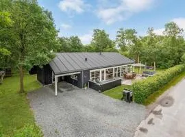 Lovely Home In Grenaa With Kitchen