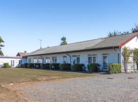 Amazing Apartment In Allinge，位于阿灵厄的酒店