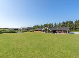 Awesome Home In Løkken With Sauna，位于洛肯的酒店