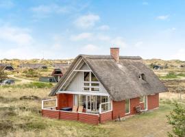 3 Bedroom Lovely Home In Blåvand，位于布拉万德的酒店