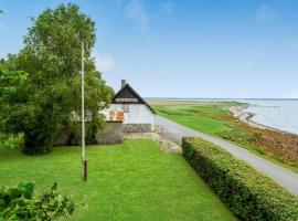 Amazing Home In Øster Assels With Kitchen，位于Øster Assels的酒店