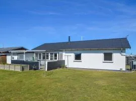 2 Bedroom Lovely Home In Thisted